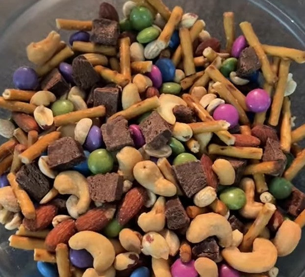 Cookie dough trail mix 